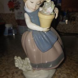 Lladro Spring Is Here Figurine