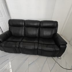Gran Oferta Sound Tech by Shaq Black Leather Triple Power Reclining Sofa with Audio
