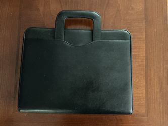 Portfolio - 3 ring binder with handle