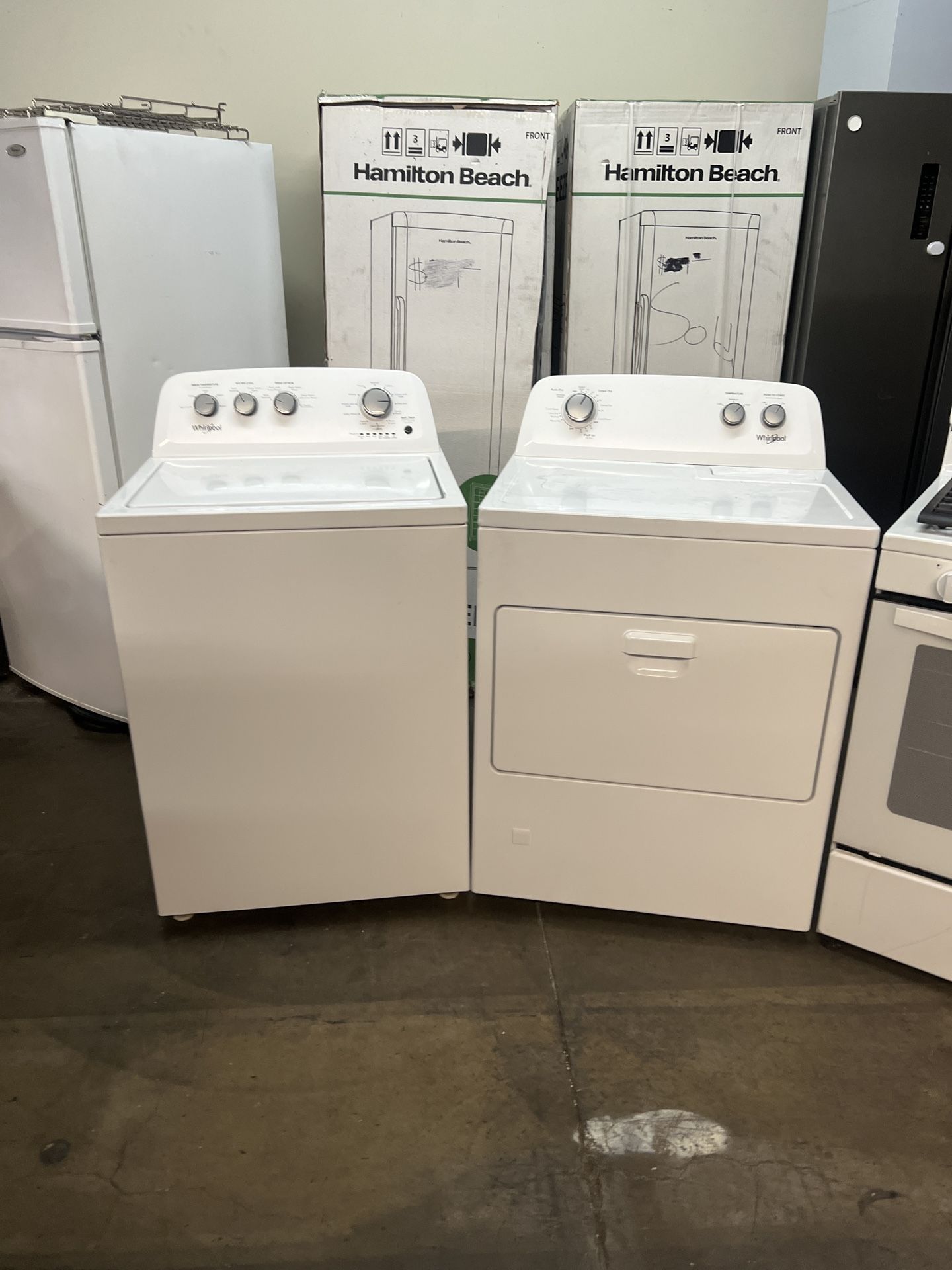 Whirlpool Top Load Washer With Agitator And Gas Dryer Set 
