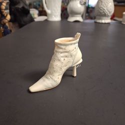 Just The Right Shoe "Let It Snow" Collectible Boot Ornament, In 2001 By Artist Raine -3.5"L X 2.5"H