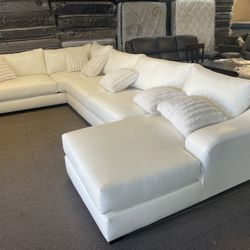 NEW SECTIONAL WHITE 
