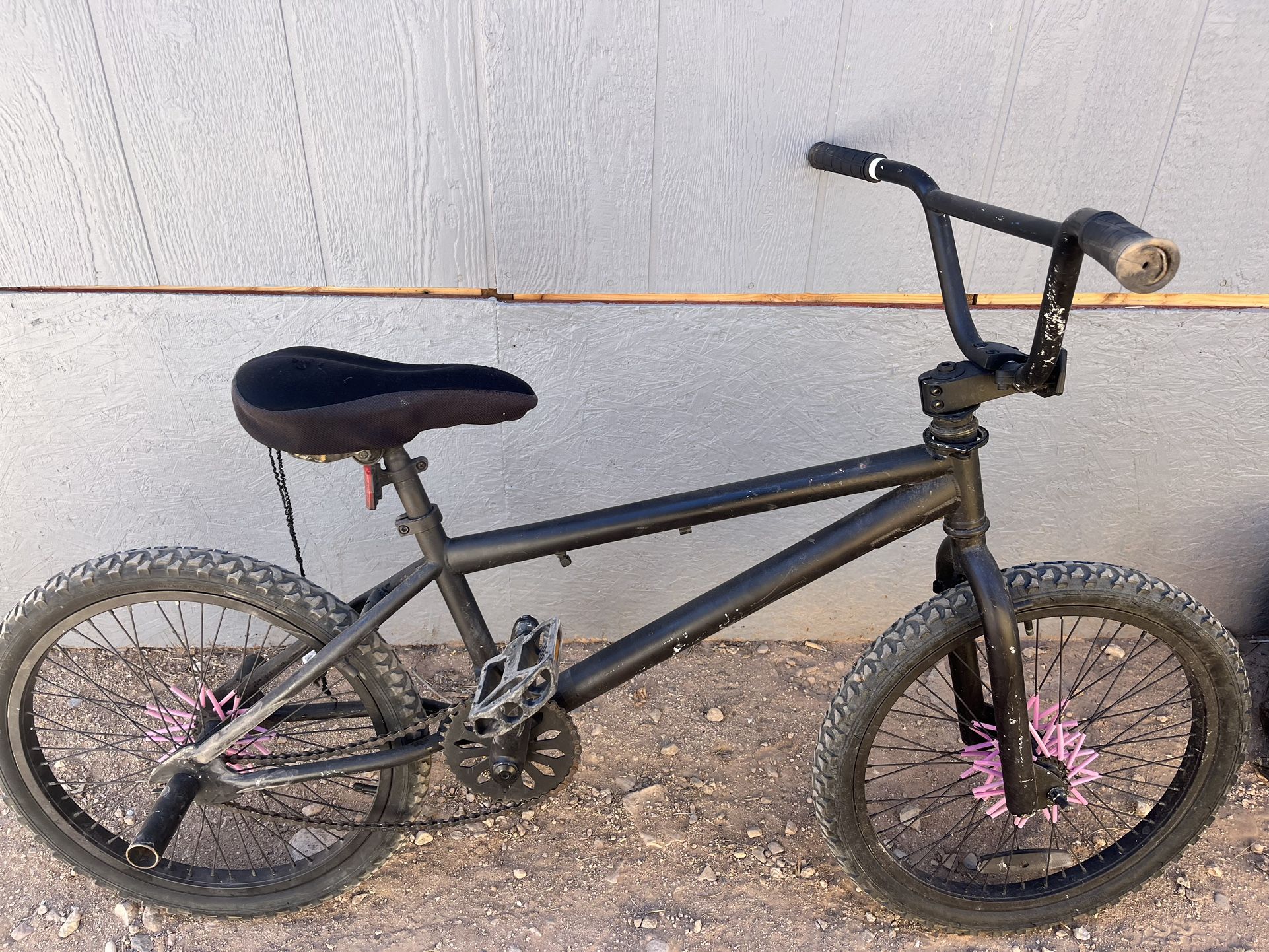 Black BMX Bike (Broken Chainring)