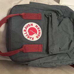 Fjallraven Kanken mini size backpack new without tags grey/green with red straps