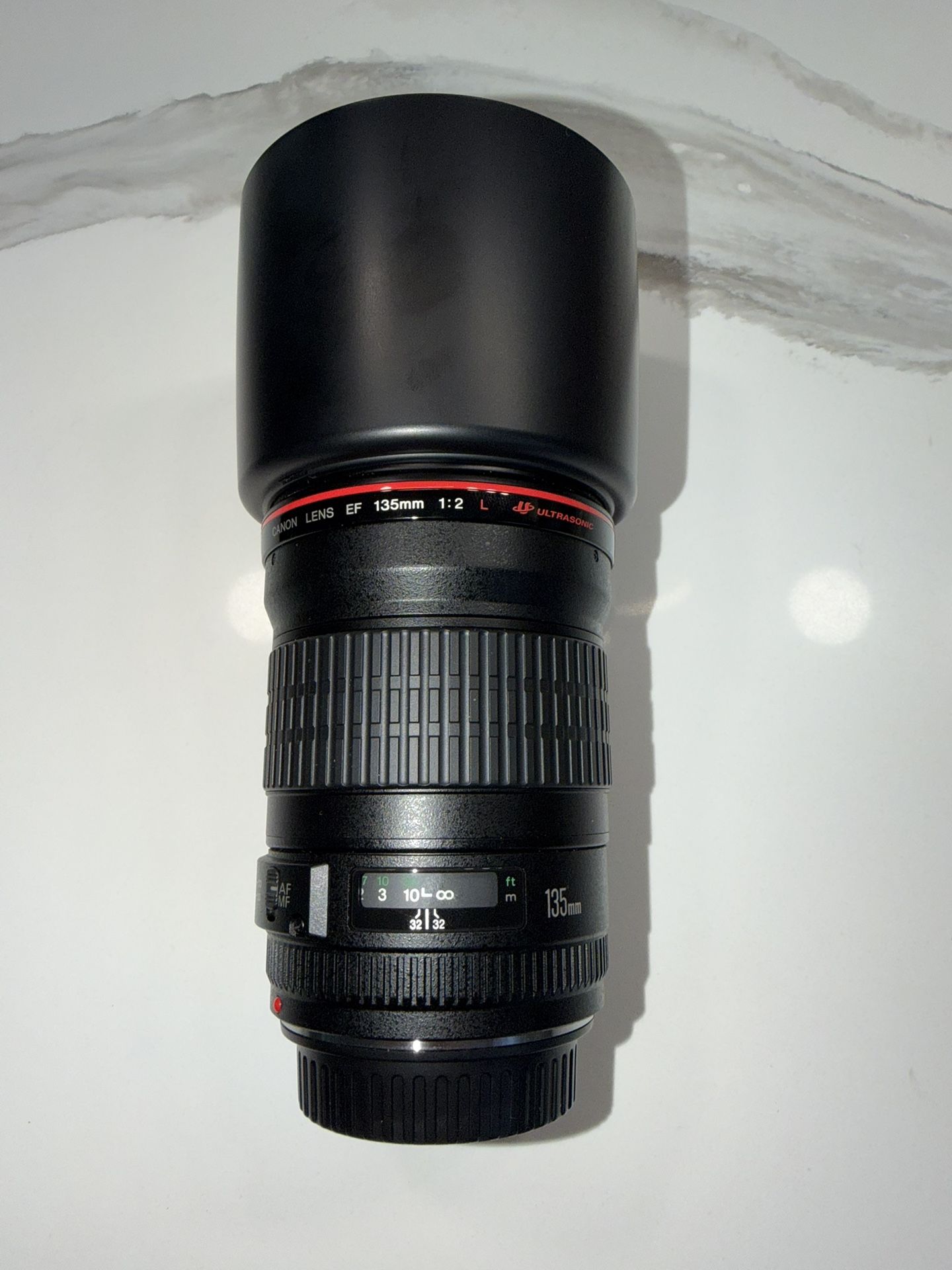Canon EF 135mm f/2L Lens - Great CONDITION!!