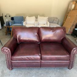 🎊BRAND NEW🎊Classic Faux Leather Sofa Upholstered Couch with Removable Cushions Rolled Arms      💰$300