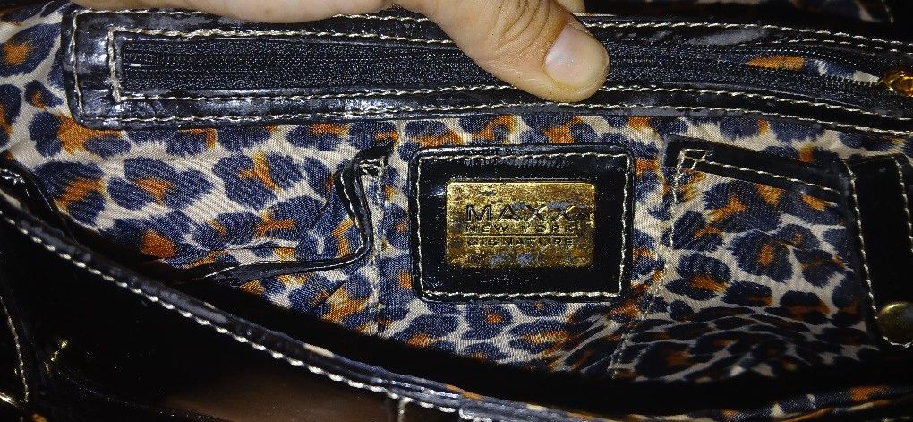 Maxx New York Hand Bag