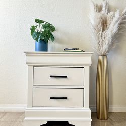 Single Modern Bedside Table