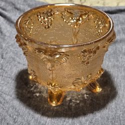 Vintage Jeanette  Carnival Glass