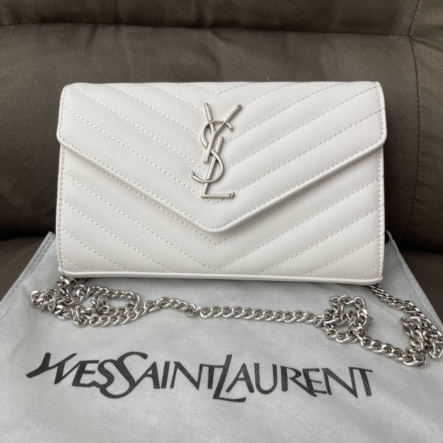 YVES SAINT LAURENT Crocodile Black Leather Silver Chain Clutch Crossbody  Bag for Sale in Billings, MT - OfferUp