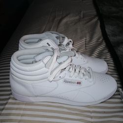 White Reebok Shoes (12W/11M)
