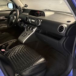 Scion XB 2010 purple