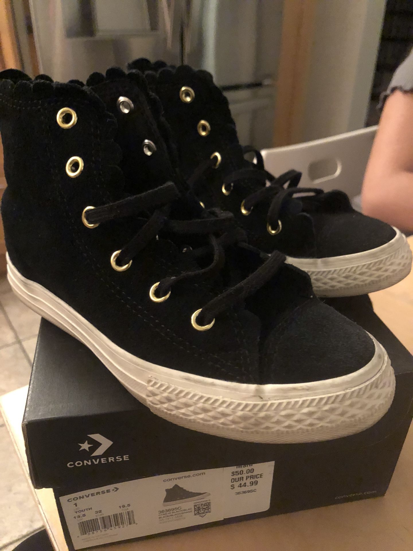 Girls Black Converse High Top Gym Shoes Size 1