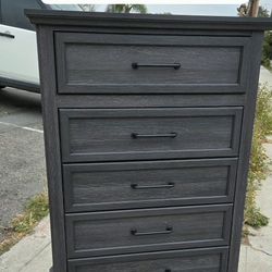 Dresser 5 Drawers 