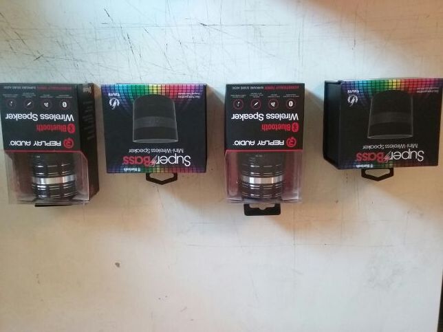 Wireless bluetooth speakers bass brandnew $20 each