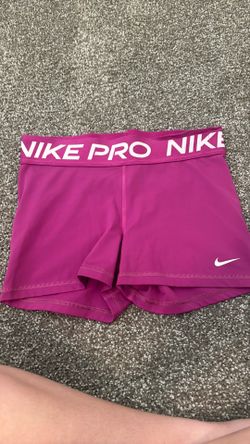 Pink Nike pros (medium)