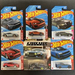 Hot Wheels Ford Mustang Premium RTR SPEC 5-FD Plus Target Red & 5 Mainline