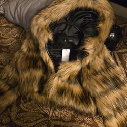 Anewsta medium side fur coat