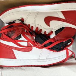 Size 9.5- Jordan 1 Retro OG High Heritage