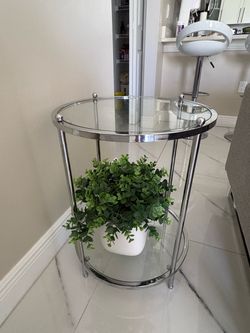 3-Piece Modern Glass Coffee & End Table Set – Like New tables