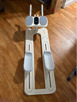 Spine Twist bear crawl workout machine