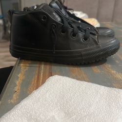 Converse All stars Size 2 