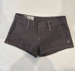Hurley Low Rise Striped Shorts / Y2K Classic Low Rise