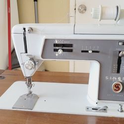 Antique Sewing Machine 