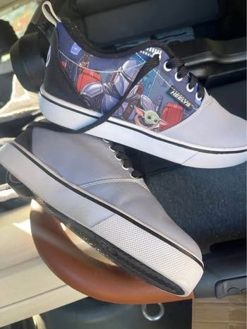 Heelys brand new boys heelys size 6 youth