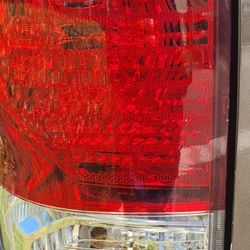 Luz Izquierda De Tundra 2011