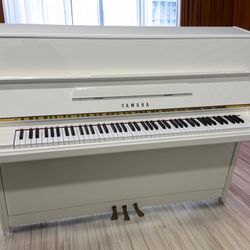 Yamaha P2E Upright Piano – Polished White Finish
