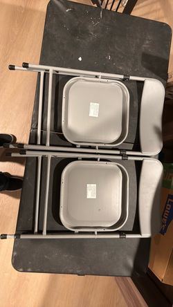 Set of 2 kids chairs