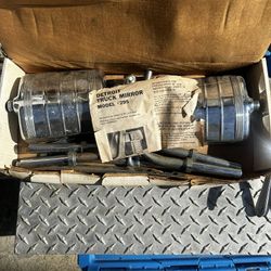 Detroit Truck Mirrors 