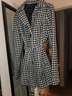 Black White Checkard "Houndstooth" Coat SZ Small