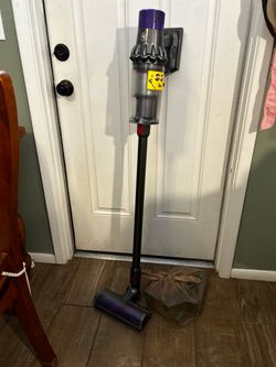 Dyson V12 Cordless Stick Vacuum with Attachments