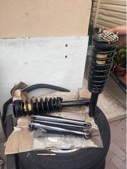 Struts for 2012 ford fusion