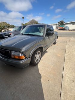 2000 GMC Sonoma SL Ext Cab Short Bed