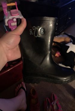 Rain boots size 11