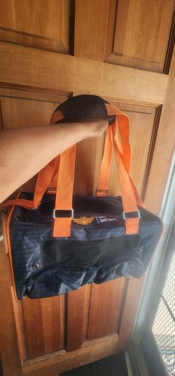 JetBlue Small Pet Cat Or Dog Carrier BRAND NEW