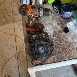 Rigid Dill And Charger 18v 