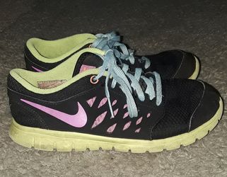 Girls Nike size 2