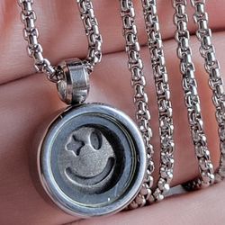 1g Fine Silver Pendant Starry Eyed 🤩 Unisex Jewelry Mens or Womens Amulet✨️