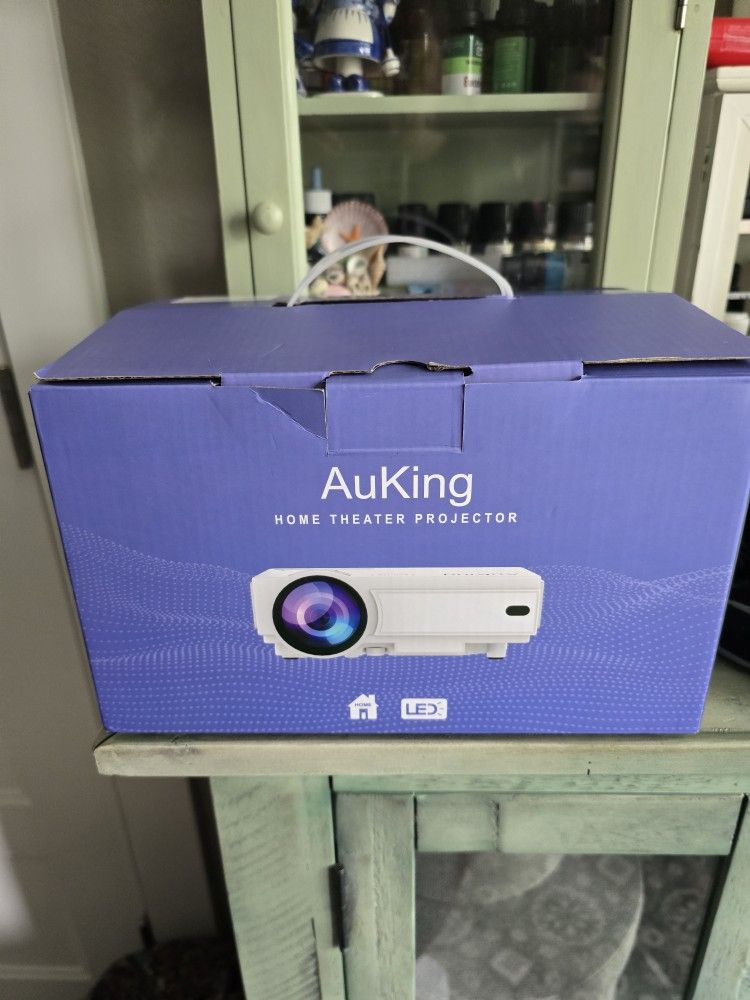 AuKing Home Theater Projector
