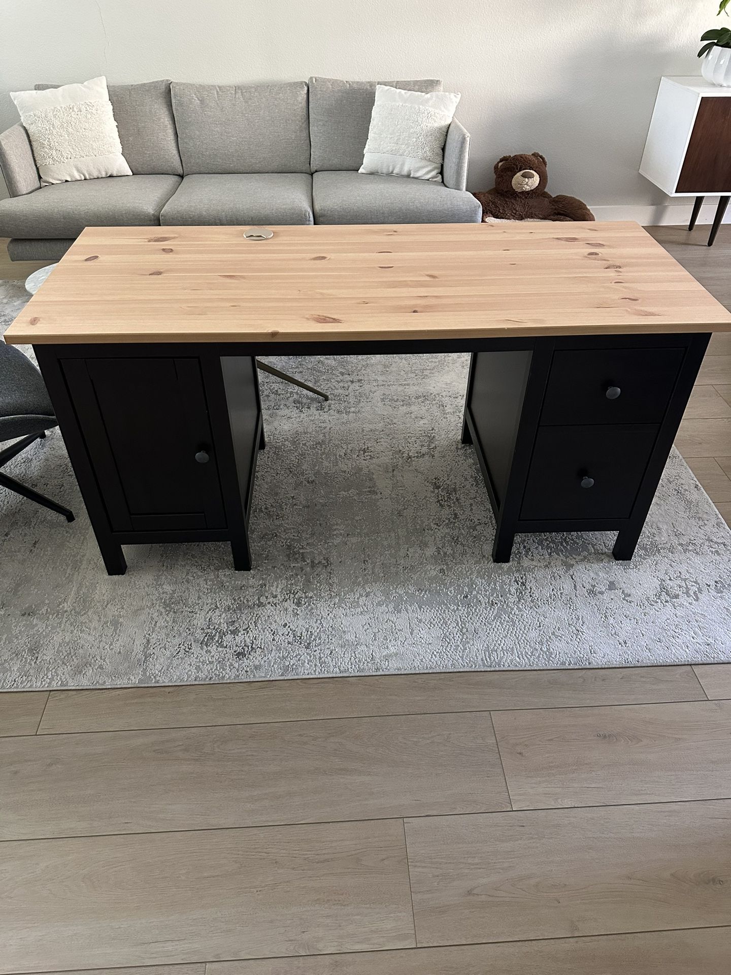 IKEA Hemnes Desk Excellent Condition for Sale in Fullerton, CA OfferUp