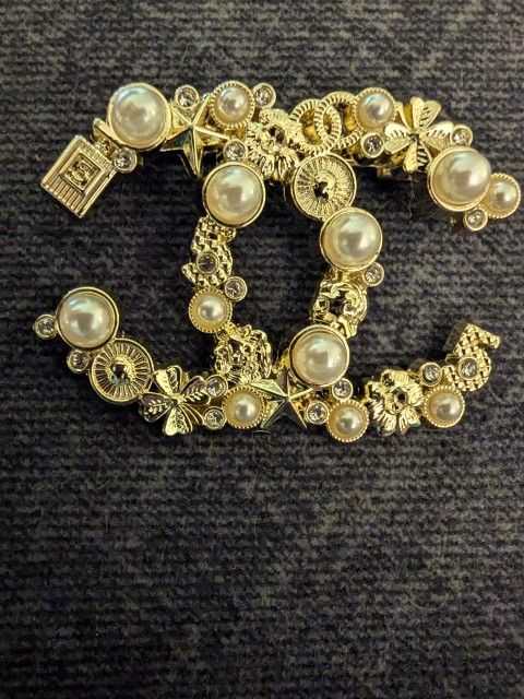 CC GOLD PIN