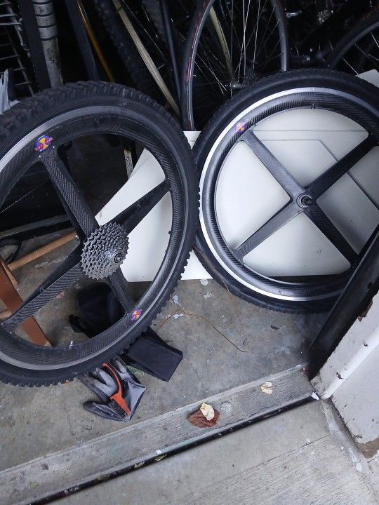 Vintage rev rocks carbon fiber Rims & Tires