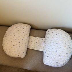 Arch shaped pregnancy cooling pillow