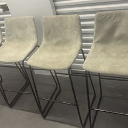 Bar & Counter Stools 