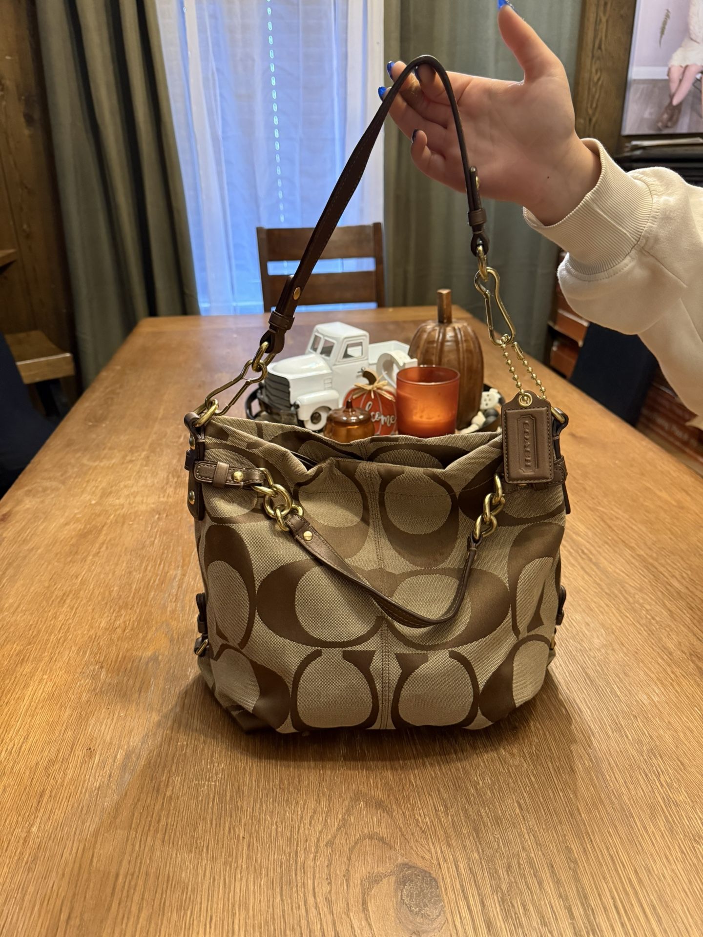 Coach Signature Brooke Bag for Sale in Springfield, OH - OfferUp