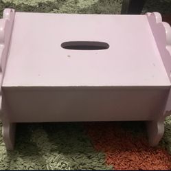 pink stool 